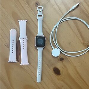 Apple Watch Series 4 40mm original pink bands(two sizes) charger broken screen